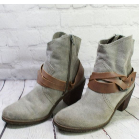 OTBT Bedford Gray Suede Side Zip Low Heel Ankle Boots Size 6.5 M - Picture 2 of 9
